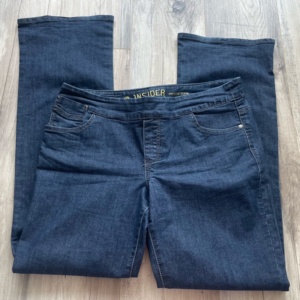 Insider Low Rise Jeans